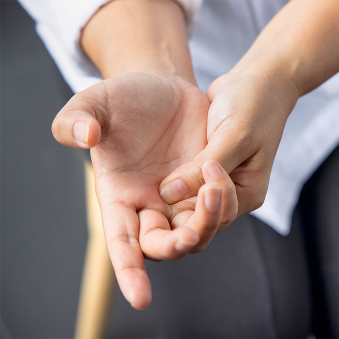 trigger finger chiropractor in Monroeville, PA